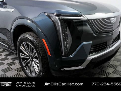New 2026 Cadillac Escalade IQL Luxury image 40