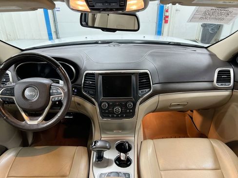 Used 2014 Jeep Grand Cherokee Overland w/ Advanced Technology Group image 10