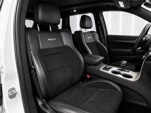 Used 2015 Jeep Grand Cherokee SRT AWD/4WD image 16