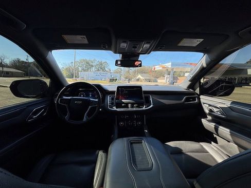 Used 2024 Chevrolet Tahoe LT image 10