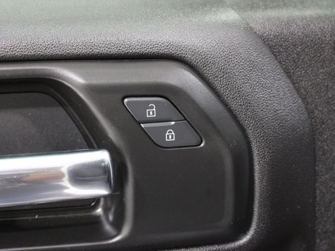 Used 2024 Chevrolet Silverado 2500 Custom RWD image 8