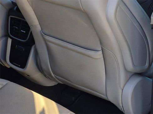 Used 2018 Lincoln MKX Reserve w/ Driver Assistance Package image 18