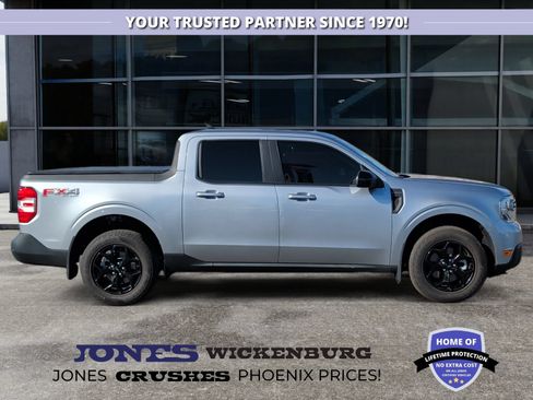 Used 2024 Ford Maverick Lariat w/ FX4 Off-Road Package AWD/4WD image 6