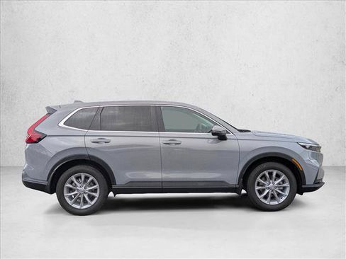 Used 2025 Honda CR-V EX image 4