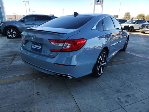 Used 2022 Honda Accord Sport image 7