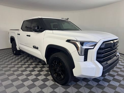 Used 2023 Toyota Tundra SR5 w/ SR5 Convenience Package AWD/4WD image 6