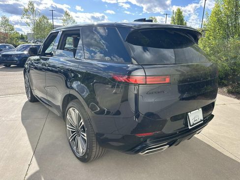 New 2026 Land Rover Range Rover Sport Dynamic SE AWD/4WD image 7