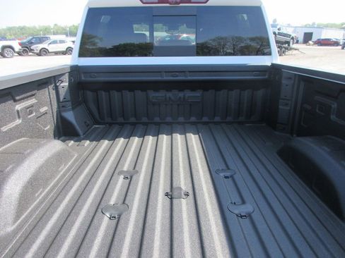 New 2026 GMC Sierra 3500 AT4 w/ AT4 Premium Plus Package AWD/4WD image 7