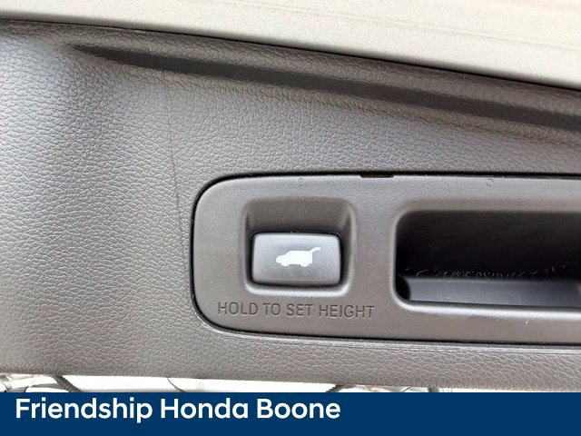 Used 2019 Honda CR-V Touring image 38