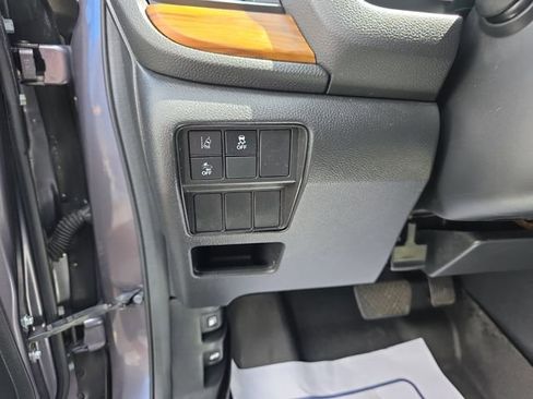 Used 2017 Honda CR-V EX image 19