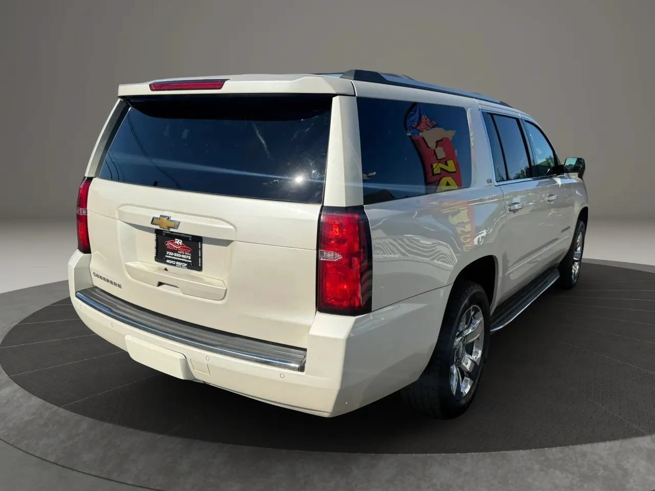 Used 2015 Chevrolet Suburban LTZ AWD/4WD image 7