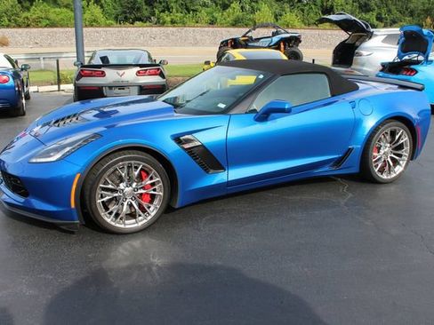 Used 2016 Chevrolet Corvette Z06 w/ 3LZ Preferred Equipment Group RWD image 3