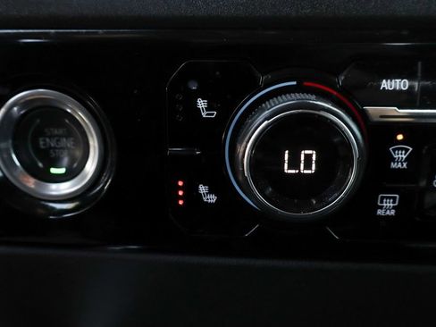 Used 2023 Chevrolet Silverado 1500 RST image 37