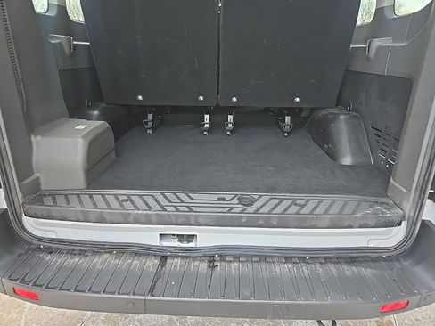 Used 2023 Ford Transit 350 XLT image 94