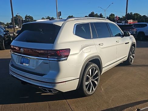 New 2026 Volkswagen Atlas SEL Premium R-Line AWD/4WD image 5