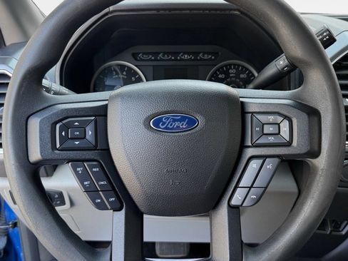 Used 2016 Ford F150 XLT AWD/4WD image 16