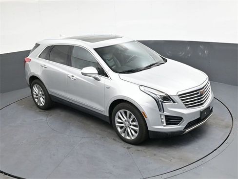 Used 2017 Cadillac XT5 Platinum image 16