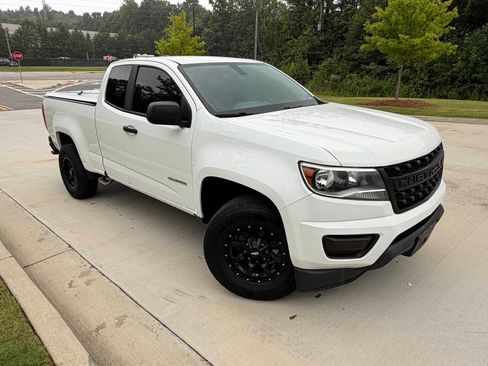 Used 2016 Chevrolet Colorado W/T RWD image 1