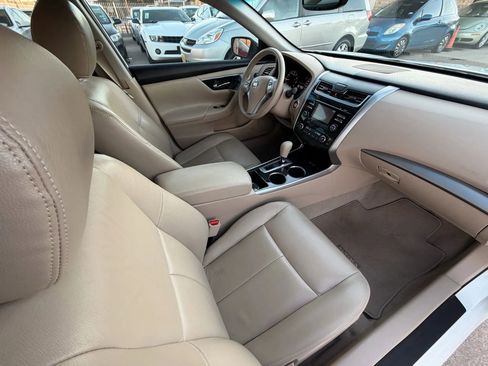 Used 2014 Nissan Altima 2.5 SV image 30