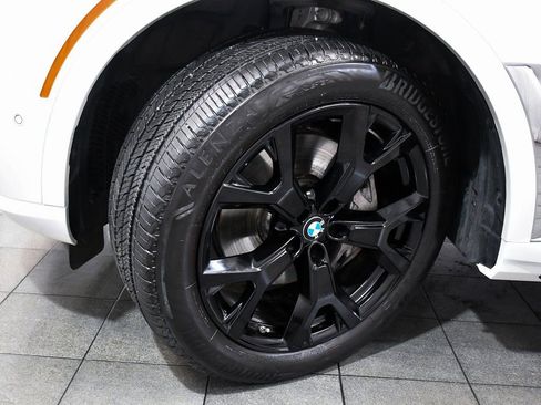 Used 2026 BMW X7 xDrive40i image 7