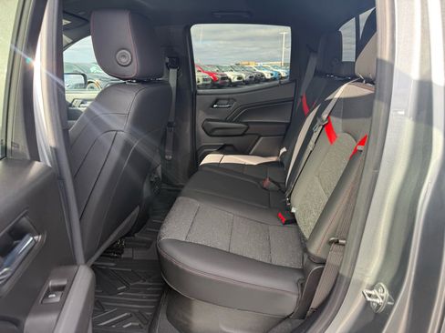 Used 2023 Chevrolet Colorado Z71 w/ Z71 Convenience Package 2 image 10