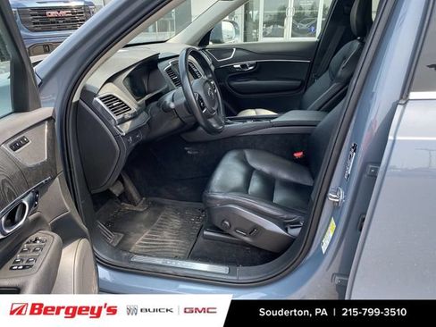 Used 2020 Volvo XC90 T6 Momentum w/ Protection Package AWD/4WD image 5