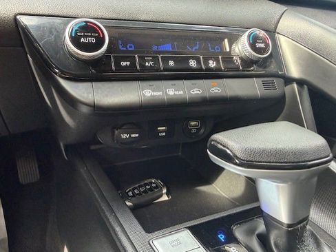 Used 2021 Hyundai Elantra SEL image 20