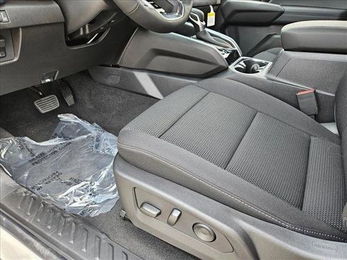 New 2026 GMC Canyon Elevation w/ Convenience Package RWD image 4