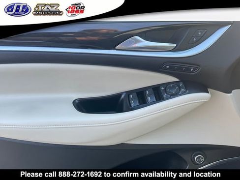 Used 2020 Buick Enclave Premium image 9