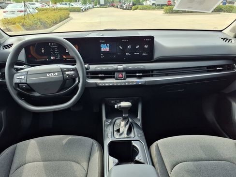 Used 2025 Kia K4 FWD image 20
