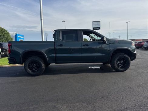 New 2026 Chevrolet Silverado 1500 ZR2 image 8