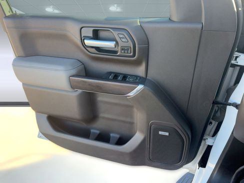 Used 2022 GMC Sierra 1500 SLT image 20