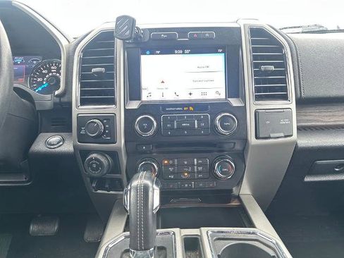 Certified 2017 Ford F150 Lariat image 27