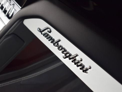 Used 2024 Lamborghini Urus S image 24