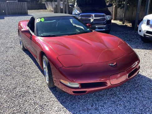 Used 2004 Chevrolet Corvette Convertible w/ Preferred Equipment Group image 10