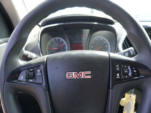 Used 2017 GMC Terrain SLE image 21