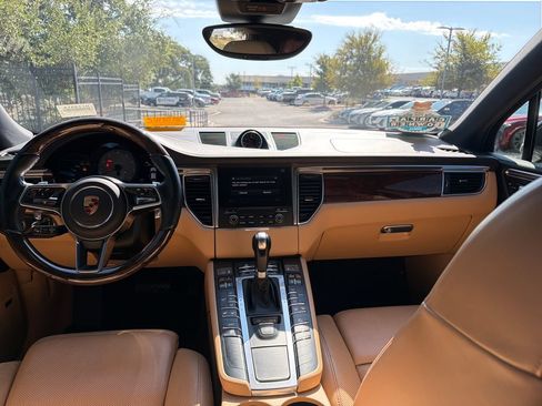 Used 2017 Porsche Macan S AWD/4WD image 31