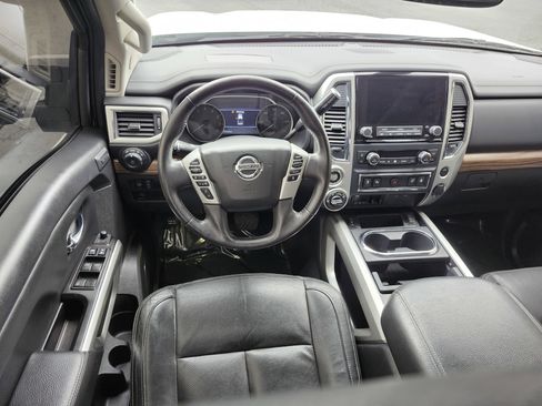 Used 2021 Nissan Titan SL w/ Moonroof Package AWD/4WD image 33