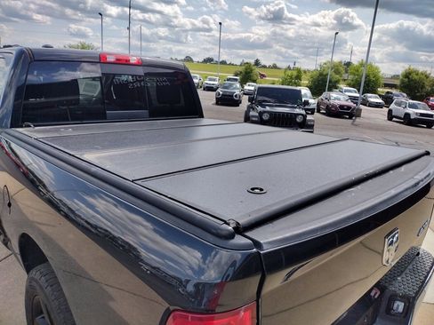 Used 2016 RAM 1500 Classic SLT image 10