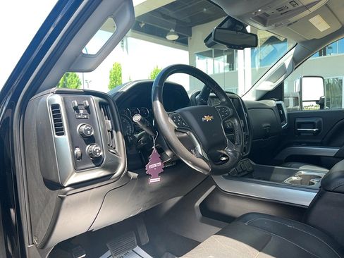 Used 2017 Chevrolet Silverado 3500 LTZ AWD/4WD image 16