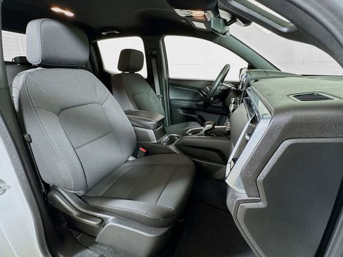 Used 2025 GMC Canyon Elevation RWD image 25