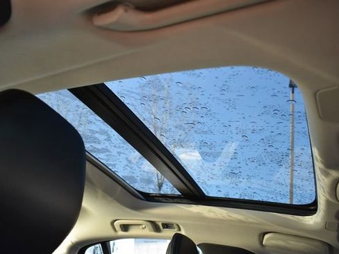 Used 2022 Volvo S60 B5 Momentum w/ Premium Package image 14