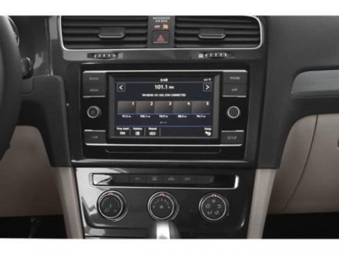 Used 2020 Volkswagen Golf 4-Door image 13