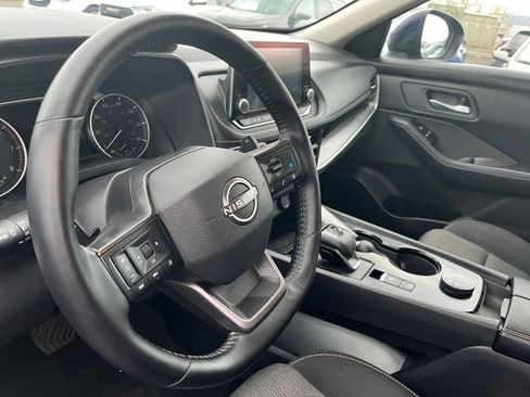 Used 2025 Nissan Rogue SV AWD/4WD image 35
