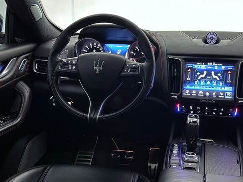 Used 2019 Maserati Levante Trofeo AWD/4WD image 29