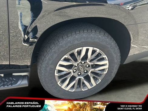 New 2026 Chevrolet Suburban Z71 w/ Z71 Off-Road Package AWD/4WD image 31