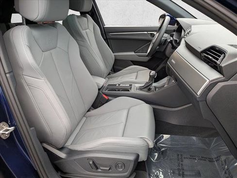 Certified 2025 Audi Q3 2.0T Premium w/ Convenience Package image 21