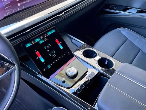 Used 2025 Cadillac Escalade ESV Premium Luxury w/ LPO, Floor Liner Package image 17