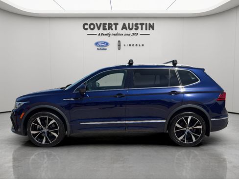 Used 2024 Volkswagen Tiguan SEL R-Line AWD/4WD image 2