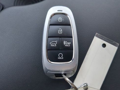 Used 2023 Hyundai Palisade Limited image 32